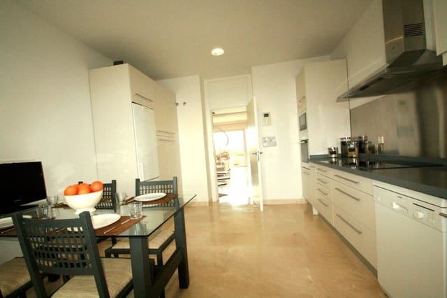 3 camera da letto Attico in vendita in Sotogrande Costa, San Roque con piscina garage - 1.200.000 € (Rif: 8161108)