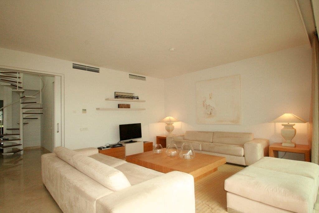 3 soverom Penthouse til salgs i Sotogrande med svømmebasseng garasje - € 1 200 000 (Ref: 8161108)