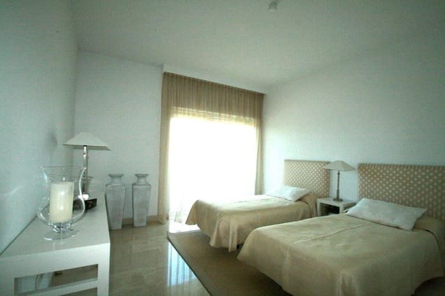 3 camera da letto Attico in vendita in Sotogrande Costa, San Roque con piscina garage - 1.200.000 € (Rif: 8161108)