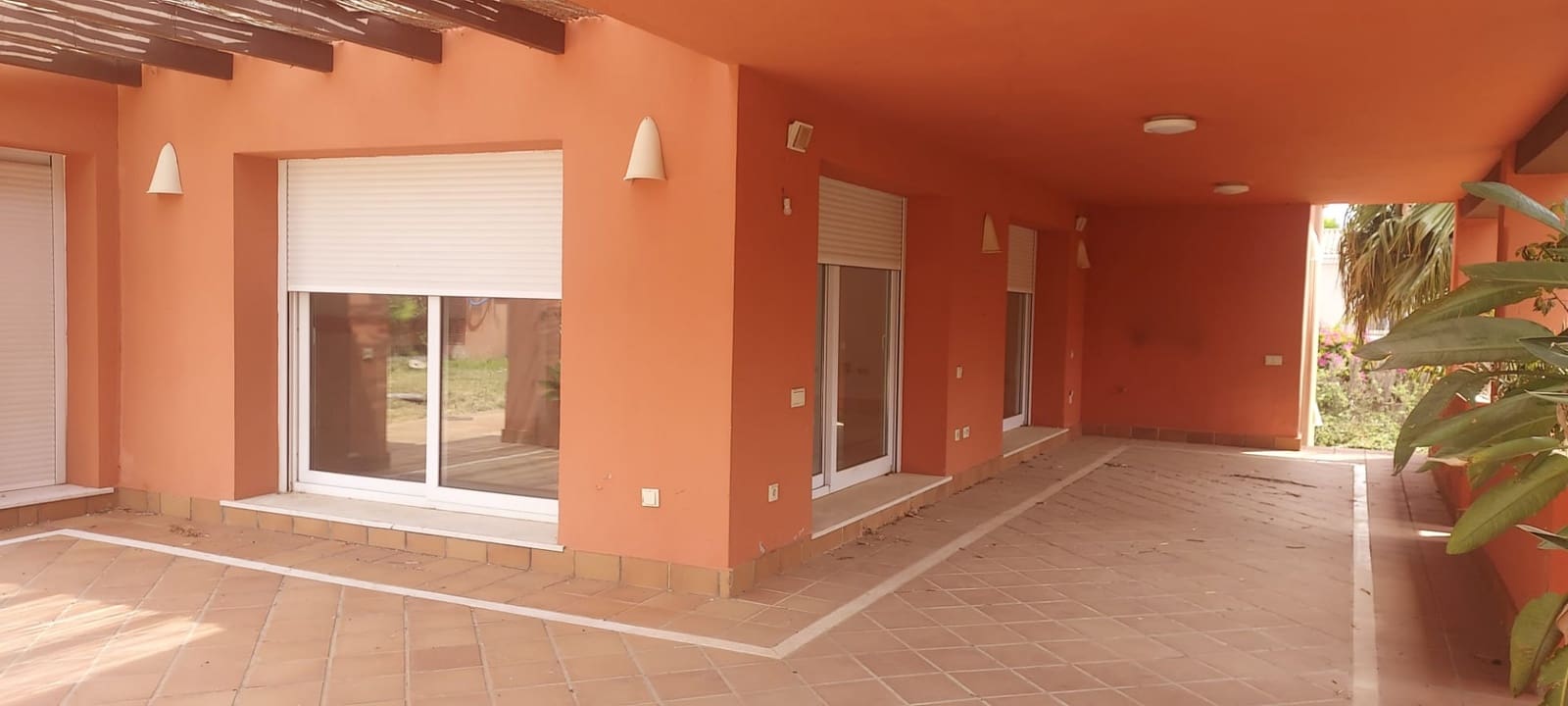 4 chambre Villa/Maison à vendre à Sotogrande avec piscine garage - 1 100 000 € (Ref: 8161109)