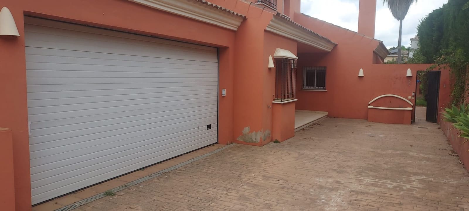 4 chambre Villa/Maison à vendre à Sotogrande avec piscine garage - 1 100 000 € (Ref: 8161109)