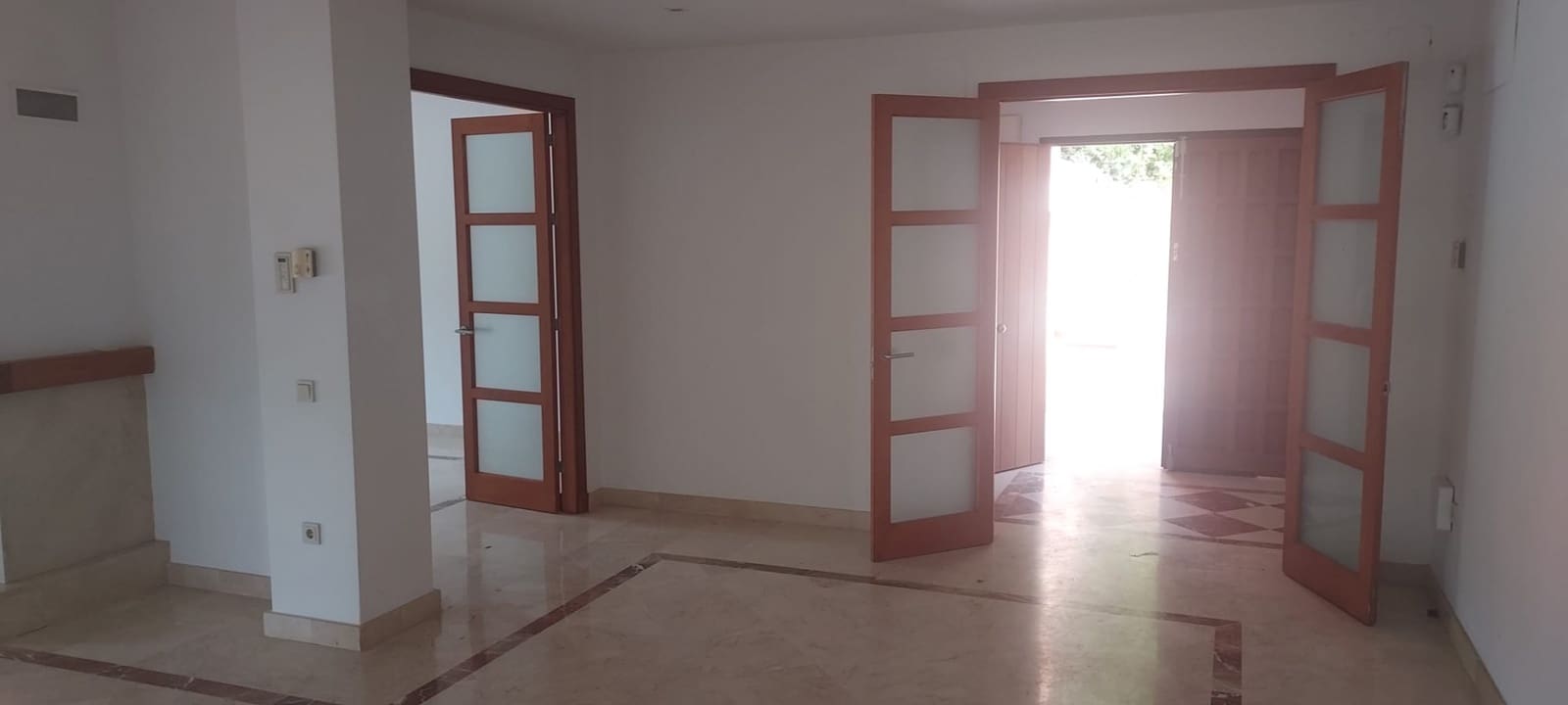 4 chambre Villa/Maison à vendre à Sotogrande avec piscine garage - 1 100 000 € (Ref: 8161109)