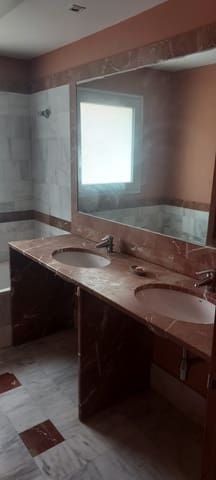 4 chambre Villa/Maison à vendre à Sotogrande Alto, San Roque avec piscine garage - 1 100 000 € (Ref: 8161109)