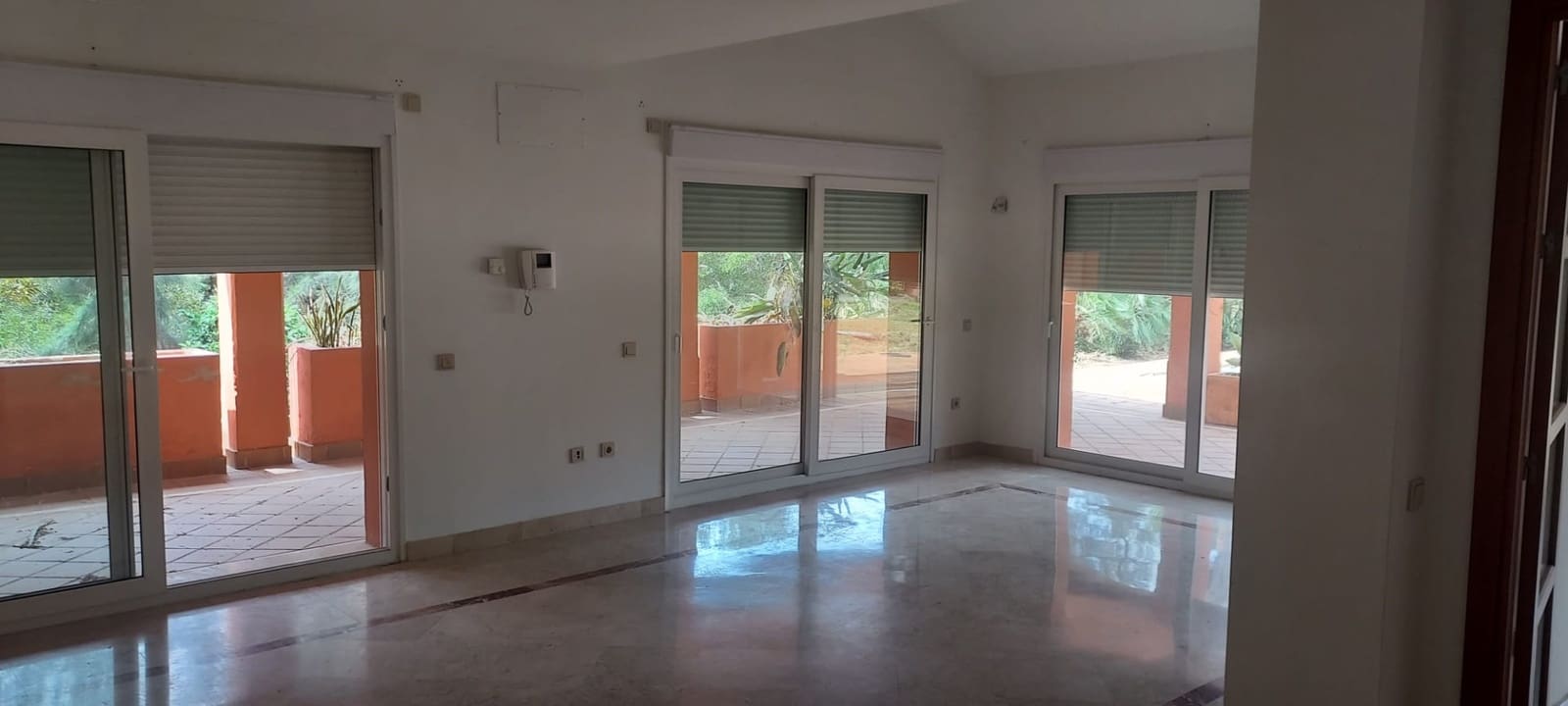 4 sypialnia Willa na sprzedaż w Sotogrande z basenem garażem - 1 100 000 € (Ref: 8161109)