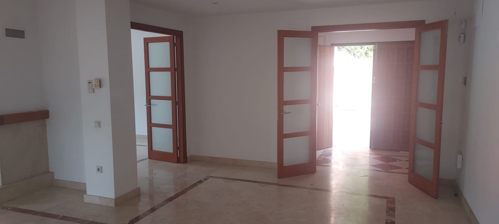 4 sypialnia Willa na sprzedaż w Sotogrande z basenem garażem - 1 100 000 € (Ref: 8161109)