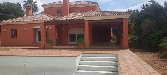 4 makuuhuone Huvila myytävänä paikassa Sotogrande Alto, San Roque mukana uima-altaan 
autotalli - 1 100 000 € (Ref: 8161109)