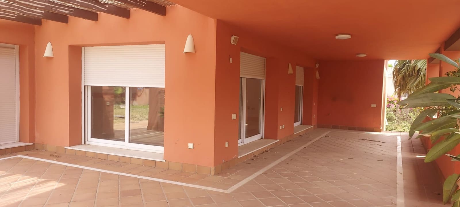 4 sypialnia Willa na sprzedaż w Sotogrande z basenem garażem - 1 100 000 € (Ref: 8161109)