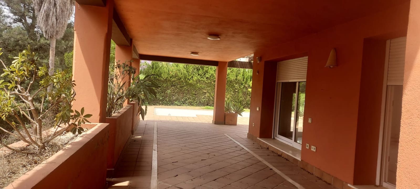 4 sypialnia Willa na sprzedaż w Sotogrande z basenem garażem - 1 100 000 € (Ref: 8161109)