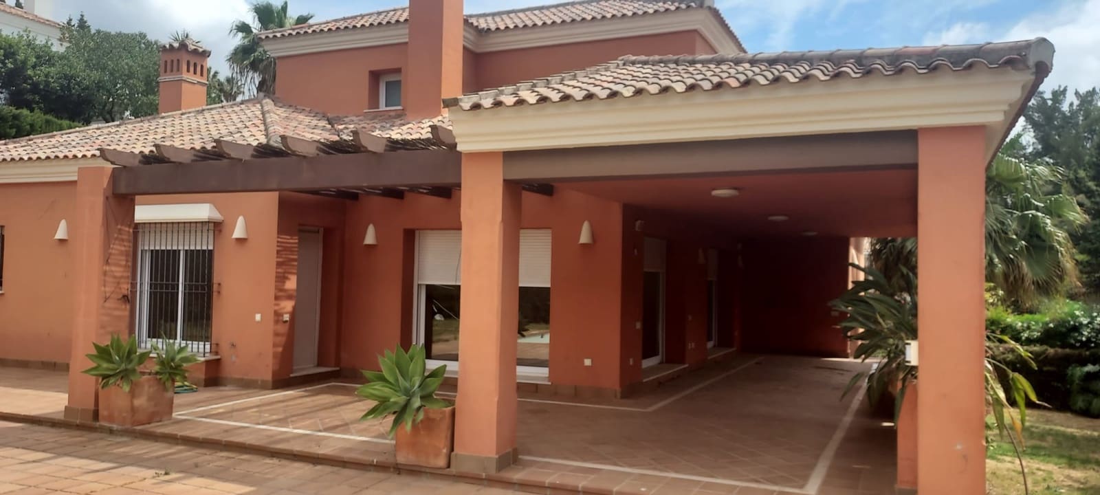 4 sypialnia Willa na sprzedaż w Sotogrande z basenem garażem - 1 100 000 € (Ref: 8161109)