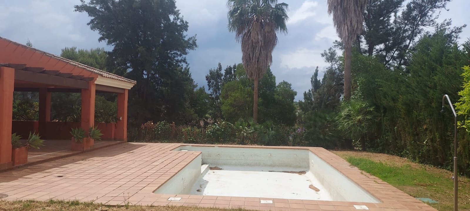 4 sypialnia Willa na sprzedaż w Sotogrande z basenem garażem - 1 100 000 € (Ref: 8161109)
