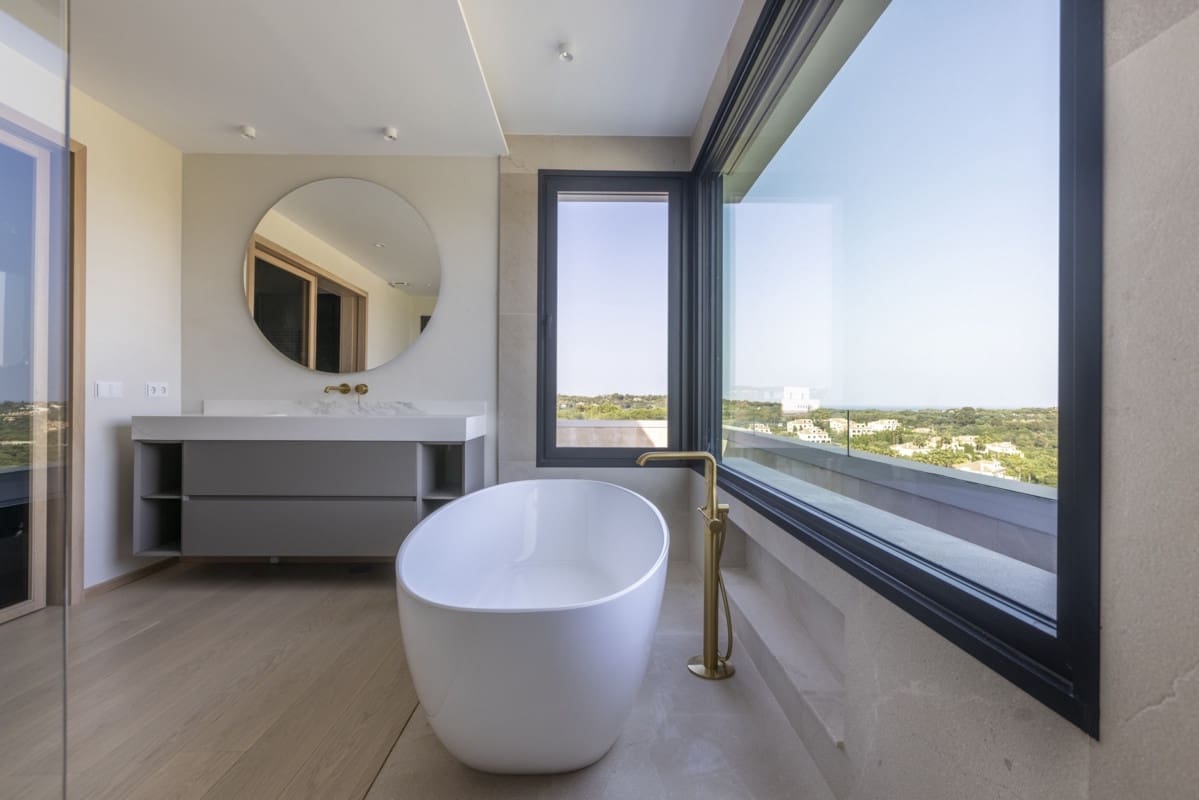 8 soverom Villa til salgs i Sotogrande med svømmebasseng garasje - € 6 975 000 (Ref: 8161119)