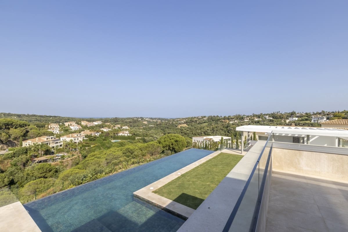 8 soverom Villa til salgs i Sotogrande med svømmebasseng garasje - € 6 975 000 (Ref: 8161119)