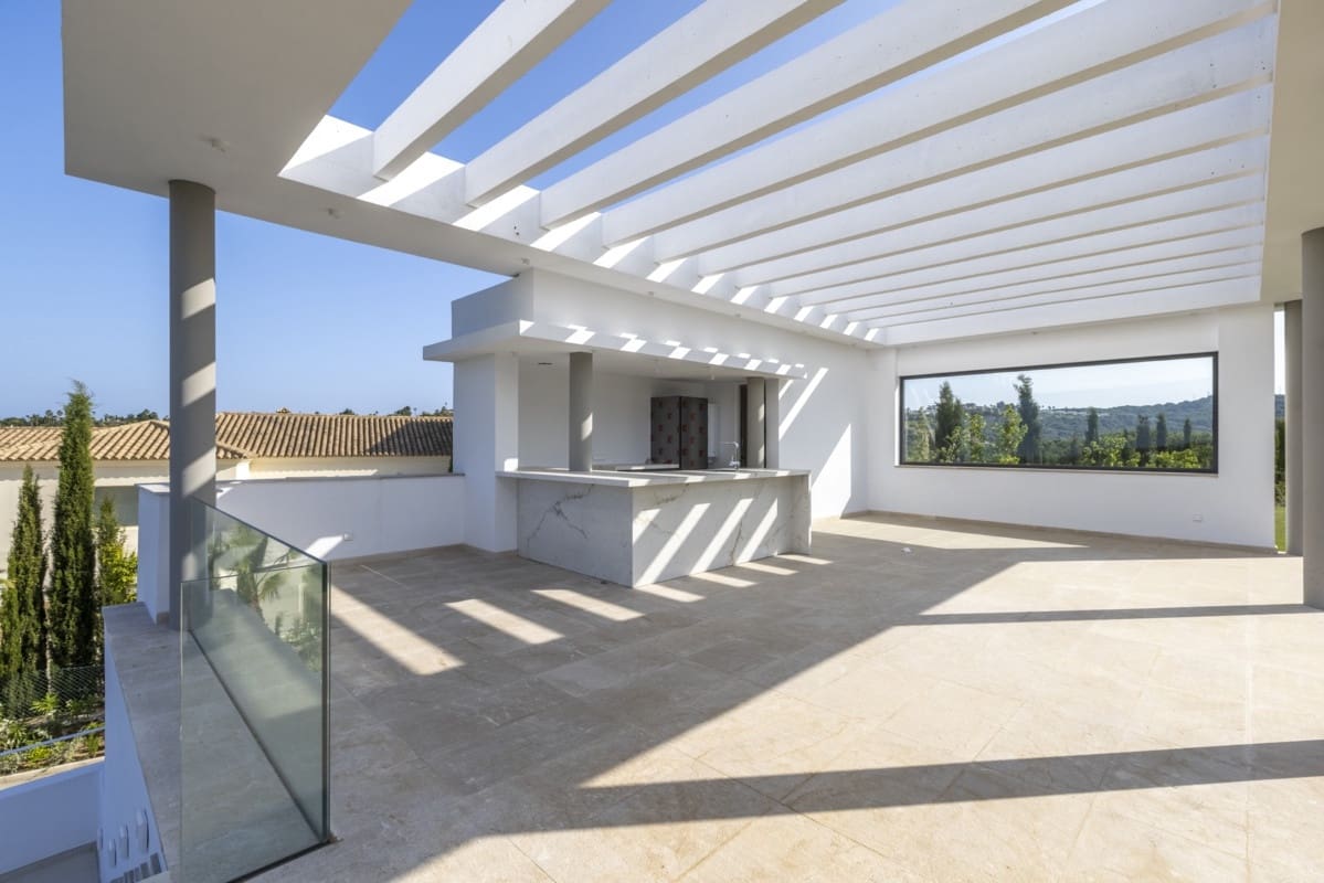 8 soverom Villa til salgs i Sotogrande med svømmebasseng garasje - € 6 975 000 (Ref: 8161119)