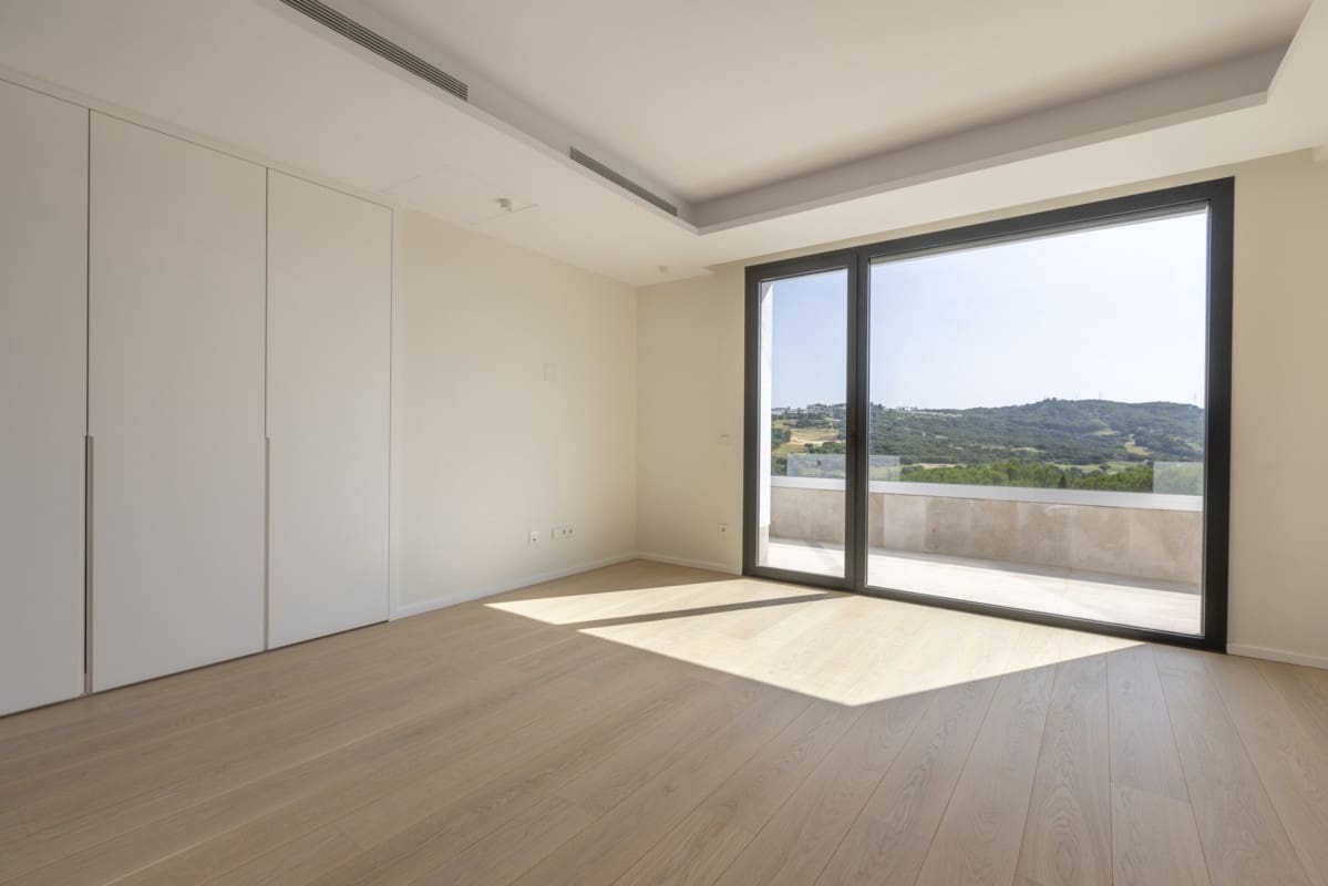 8 soverom Villa til salgs i Sotogrande med svømmebasseng garasje - € 6 975 000 (Ref: 8161119)