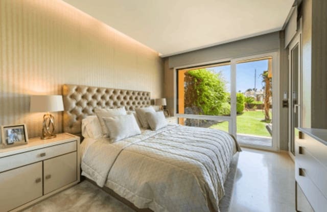 4 camera da letto Appartamento in vendita in Puerto de Sotogrande - La Marina, San Roque con piscina garage - 1.750.000 € (Rif: 8182492)