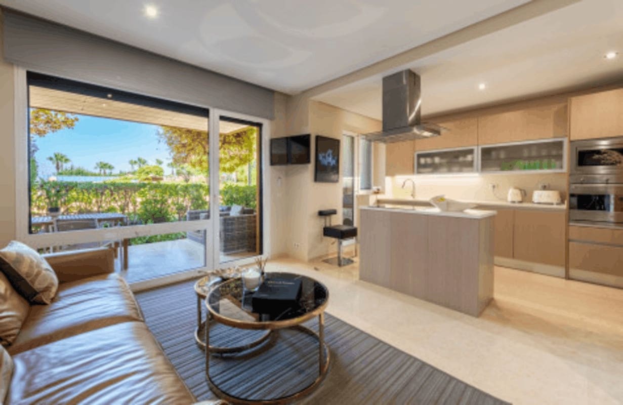 4 soverom Leilighet til salgs i Sotogrande med svømmebasseng garasje - € 1 750 000 (Ref: 8182492)