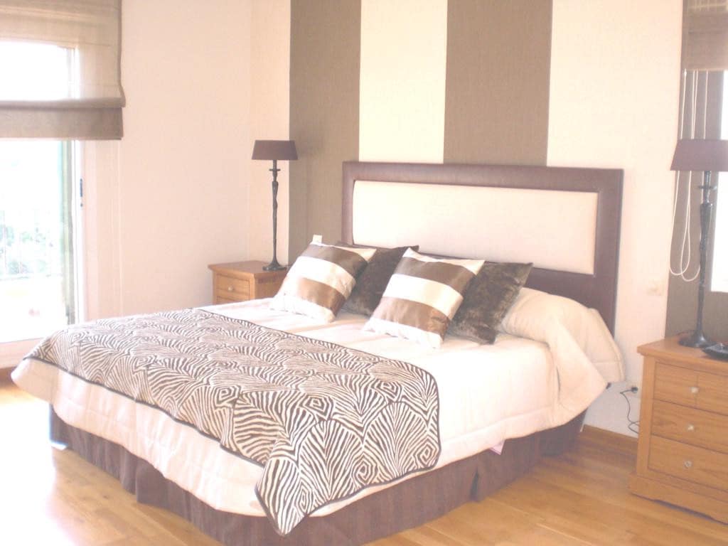 4 bedroom Villa for rent in Sotogrande with pool garage - € 6,500 (Ref: 8258605)