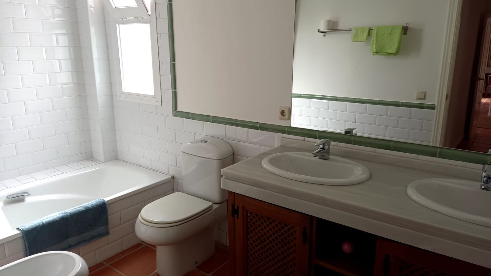 5 soveværelse Villa til salg i Sotogrande med swimmingpool garage - € 980.000 (Ref: 8556573)