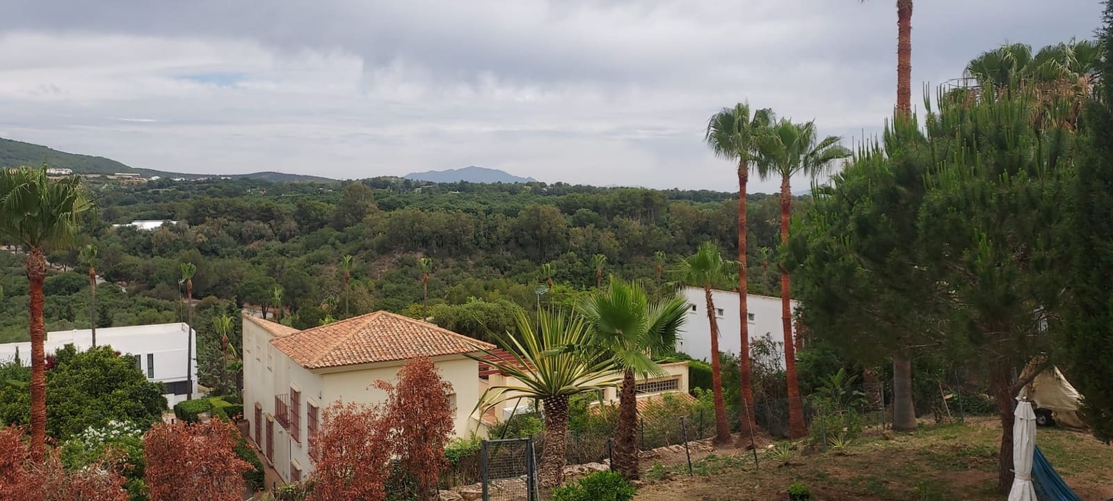 5 soveværelse Villa til salg i Sotogrande med swimmingpool garage - € 980.000 (Ref: 8556573)