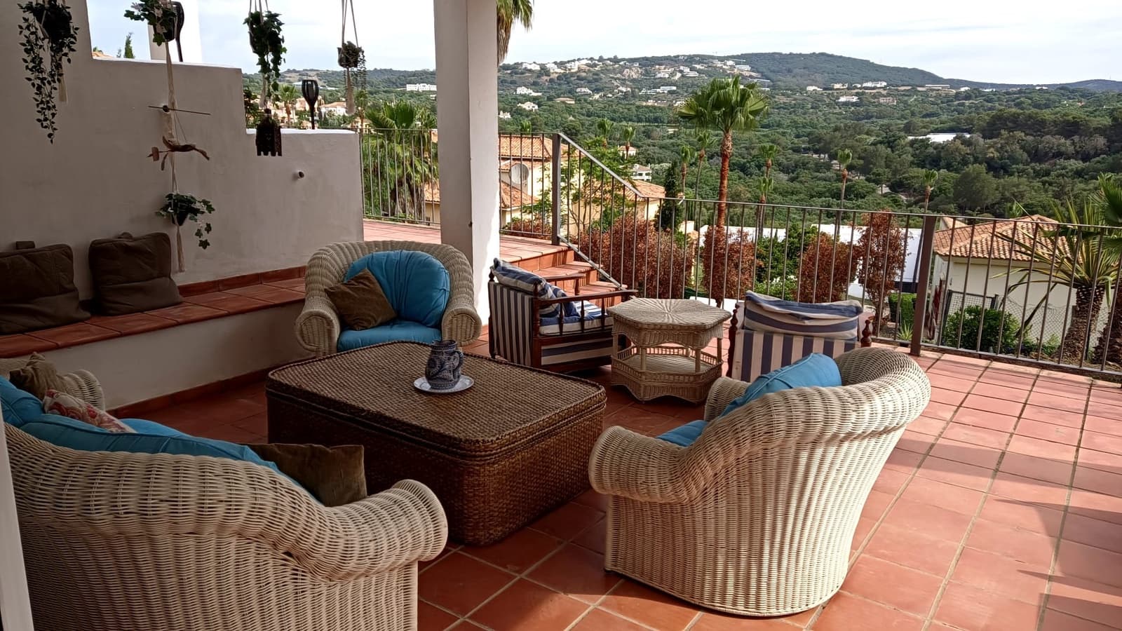 5 soveværelse Villa til salg i Sotogrande med swimmingpool garage - € 980.000 (Ref: 8556573)