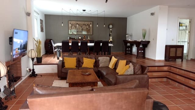 5 sypialnia Willa na sprzedaż w Sotogrande Alto, San Roque z basenem garażem - 980 000 € (Ref: 8556573)