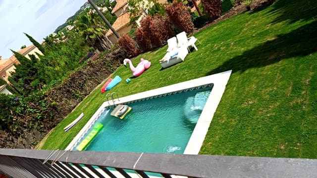 5 sypialnia Willa na sprzedaż w Sotogrande Alto, San Roque z basenem garażem - 980 000 € (Ref: 8556573)