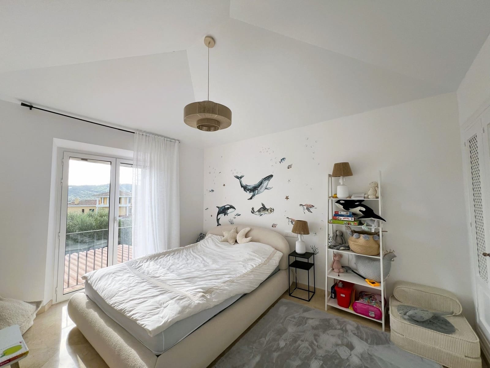 4 bedroom Villa for sale in Sotogrande with pool garage - € 1,700,000 (Ref: 8697824)