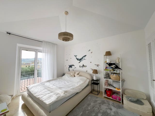 Chalet de 4 habitaciones en Sotogrande Alto, San Roque en venta con piscina garaje - 1.700.000 € (Ref: 8697824)