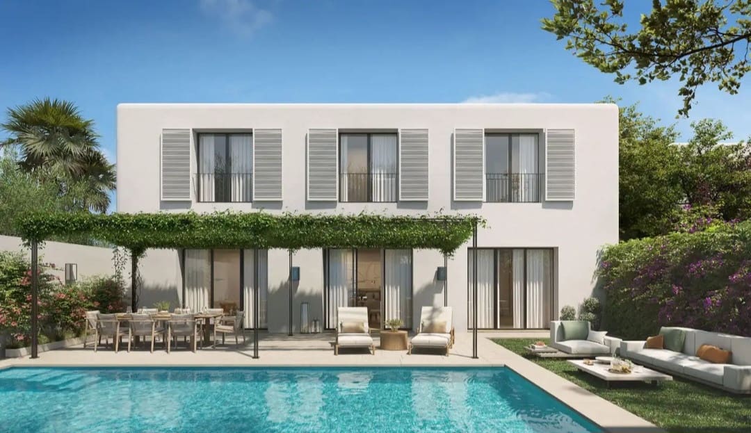 3 soverom Kjedet enebolig til salgs i Sotogrande med svømmebasseng garasje - € 850 000 (Ref: 8769953)