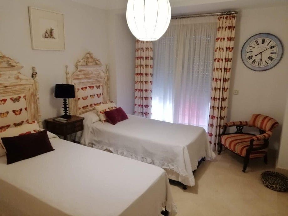 3 soverom Leilighet til salgs i San Roque med svømmebasseng garasje - € 725 000 (Ref: 8769957)