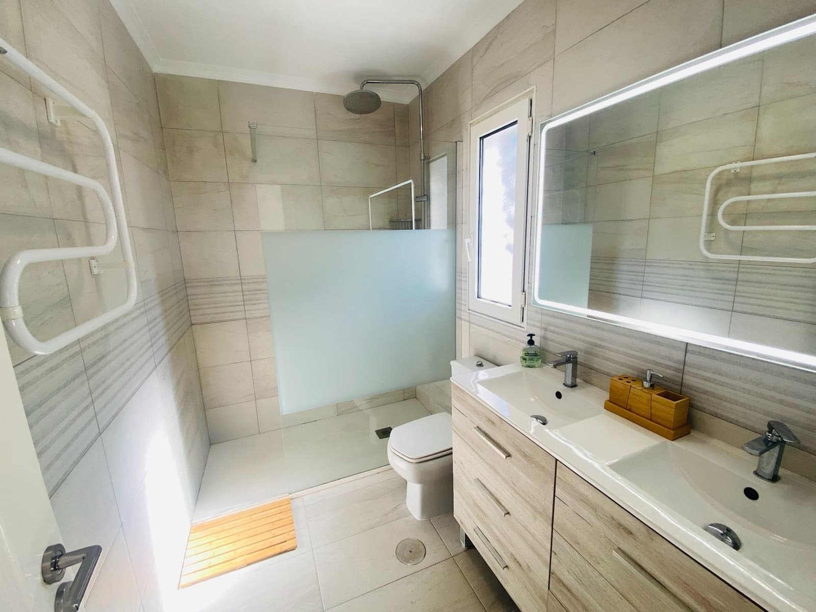 7 sypialnia Willa na sprzedaż w Sotogrande z basenem - 1 680 000 € (Ref: 8774636)