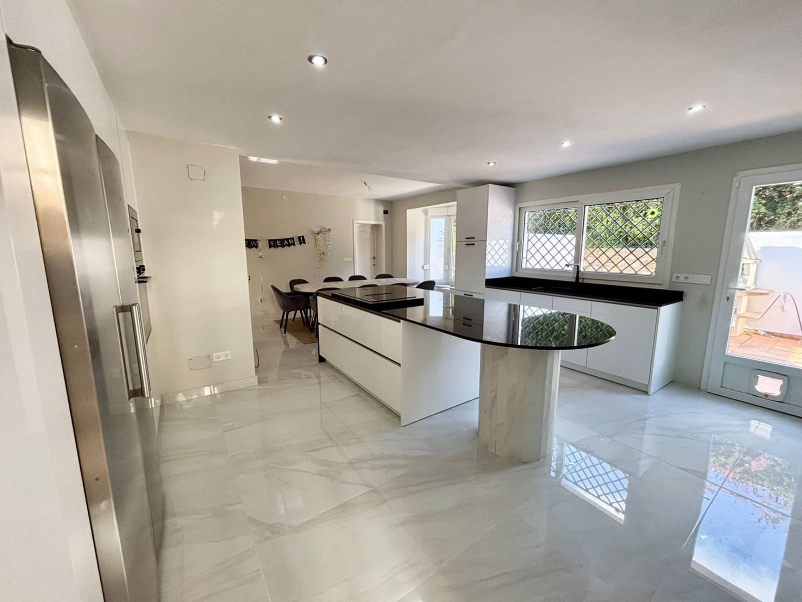 7 sypialnia Willa na sprzedaż w Sotogrande z basenem - 1 680 000 € (Ref: 8774636)