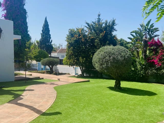 7 sypialnia Willa na sprzedaż w Sotogrande Costa, San Roque z basenem - 1 680 000 € (Ref: 8774636)