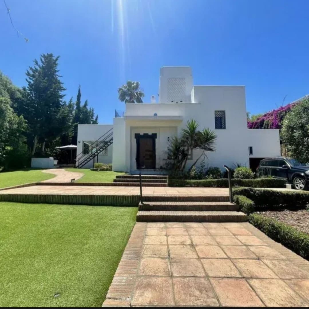 7 sypialnia Willa na sprzedaż w Sotogrande z basenem - 1 680 000 € (Ref: 8774636)