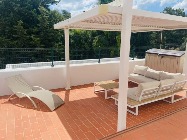 7 soveværelse Villa til salg i Sotogrande Costa, San Roque med swimmingpool - € 1.680.000 (Ref: 8774636)