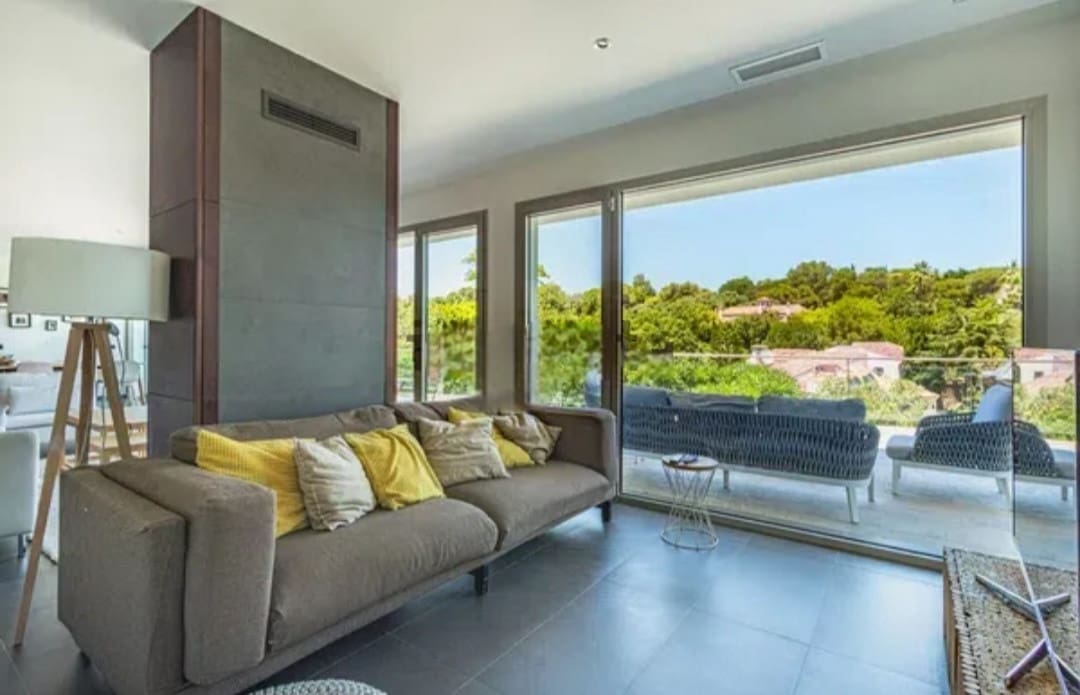 5 soverom Villa til salgs i Sotogrande med garasje - € 1 600 000 (Ref: 8774637)