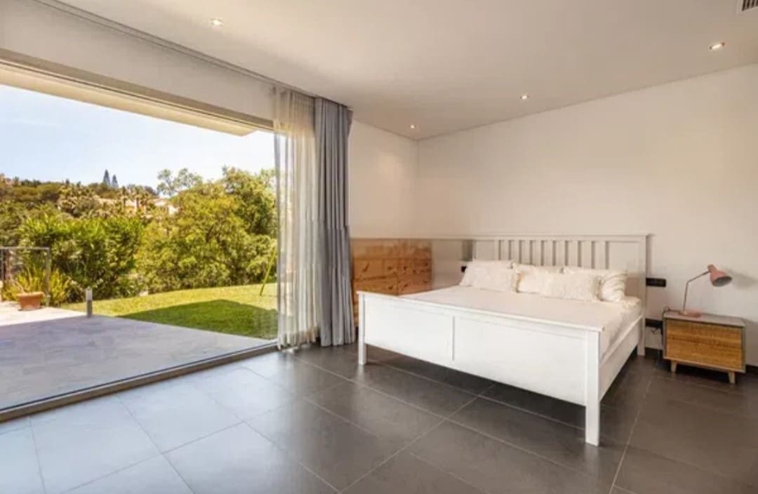 5 soverom Villa til salgs i Sotogrande med garasje - € 1 600 000 (Ref: 8774637)