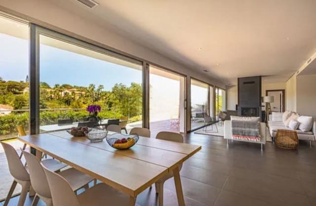 5 makuuhuone Huvila myytävänä paikassa Sotogrande Alto, San Roque mukana 
autotalli - 1 600 000 € (Ref: 8774637)