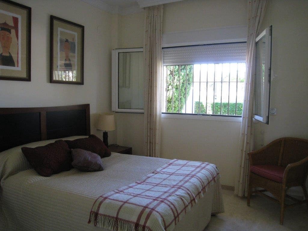 Apartamento de 3 habitaciones en Sotogrande en venta con garaje - 530.000 € (Ref: 8838170)