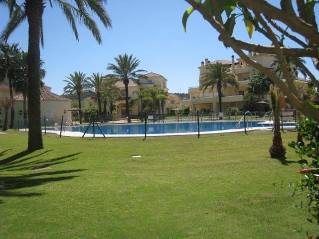 3 bedroom Apartment for sale in Sotogrande Alto, San Roque with garage - € 530,000 (Ref: 8838170)