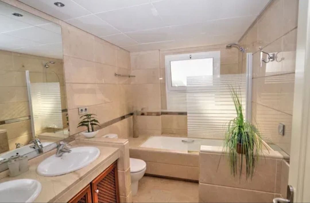 3 makuuhuone Huoneisto myytävänä paikassa Sotogrande mukana 
autotalli - 530 000 € (Ref: 8838170)