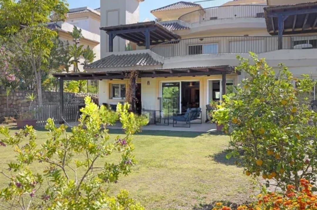 3 makuuhuone Huoneisto myytävänä paikassa Sotogrande mukana 
autotalli - 530 000 € (Ref: 8838170)