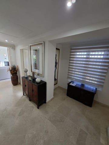 3 soveværelse Villa til salg i Sotogrande Alto, San Roque med swimmingpool - € 1.275.000 (Ref: 8838171)