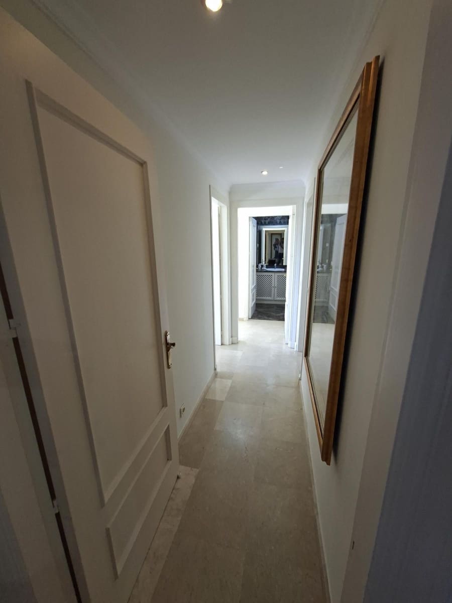 3 soverom Villa til salgs i Sotogrande med svømmebasseng - € 1 275 000 (Ref: 8838171)