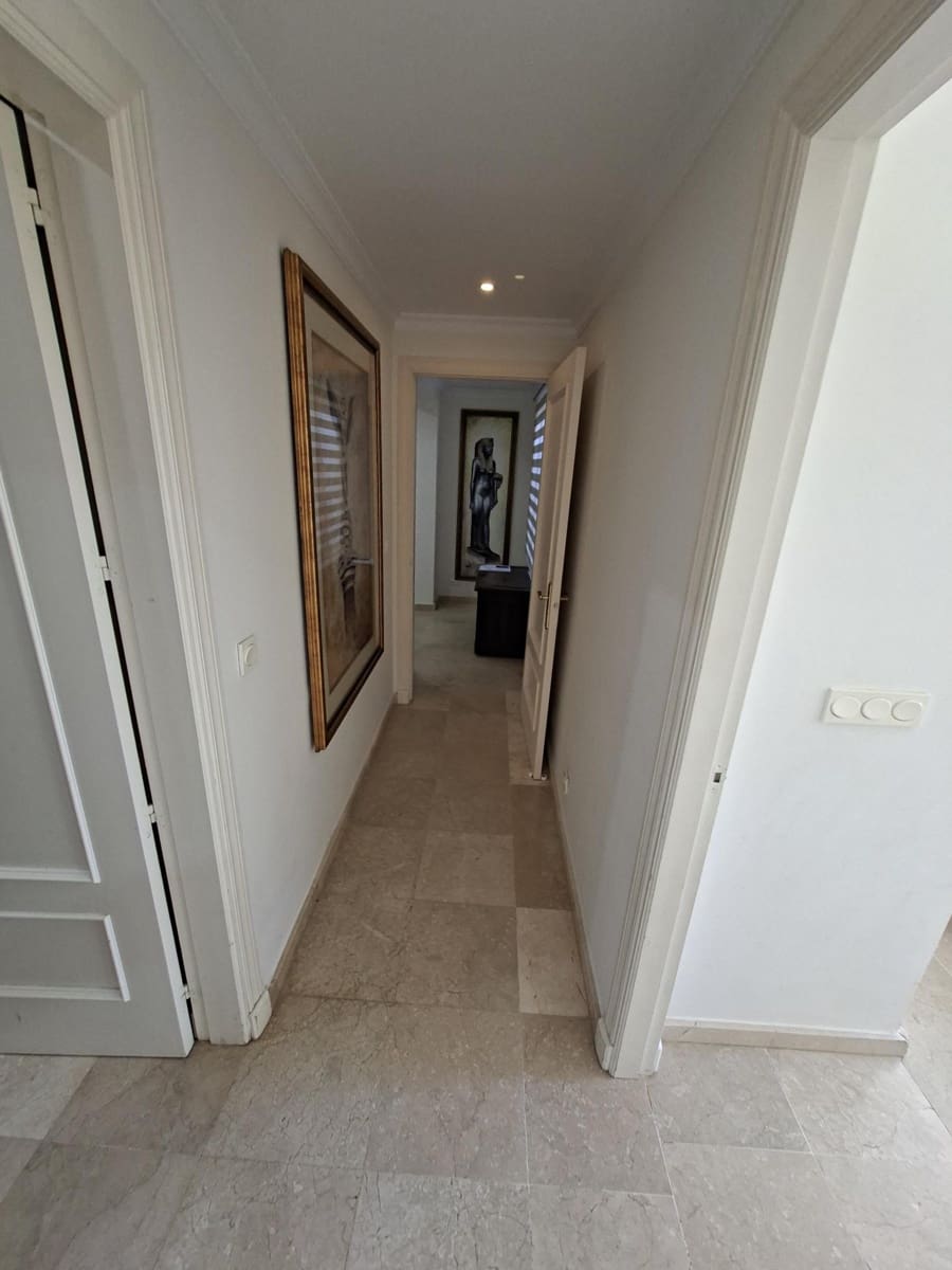 3 soverom Villa til salgs i Sotogrande med svømmebasseng - € 1 275 000 (Ref: 8838171)