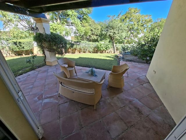 3 soveværelse Villa til salg i Sotogrande Alto, San Roque med swimmingpool - € 1.275.000 (Ref: 8838171)