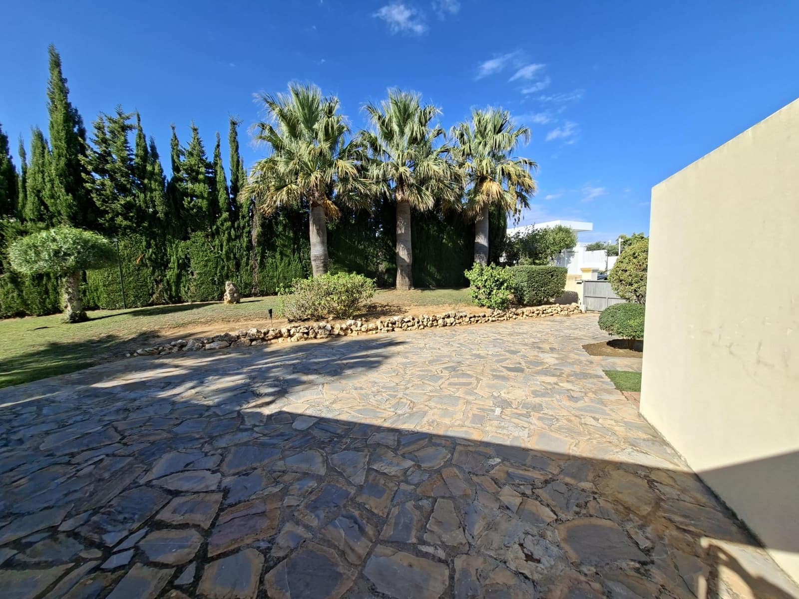 3 soverom Villa til salgs i Sotogrande med svømmebasseng - € 1 275 000 (Ref: 8838171)