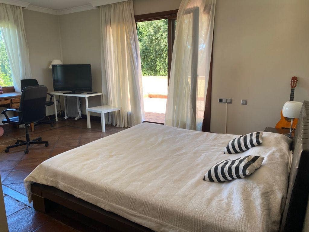 4 soveværelse Villa til salg i Sotogrande - € 1.802.000 (Ref: 8864622)