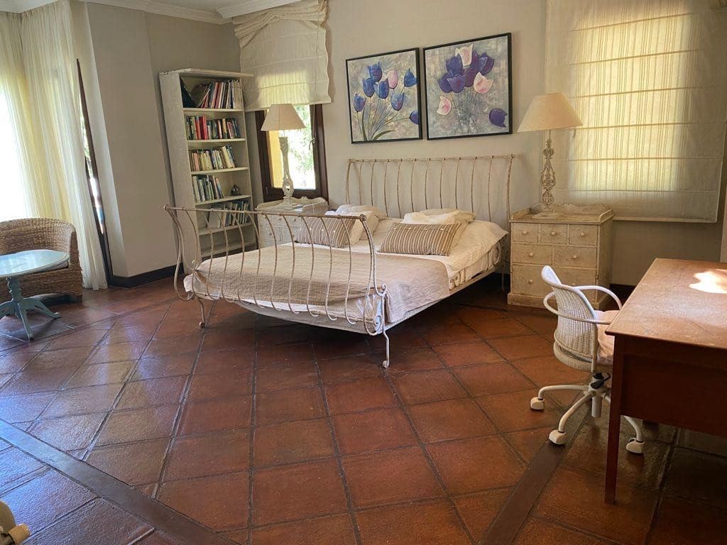 4 soveværelse Villa til salg i Sotogrande - € 1.802.000 (Ref: 8864622)