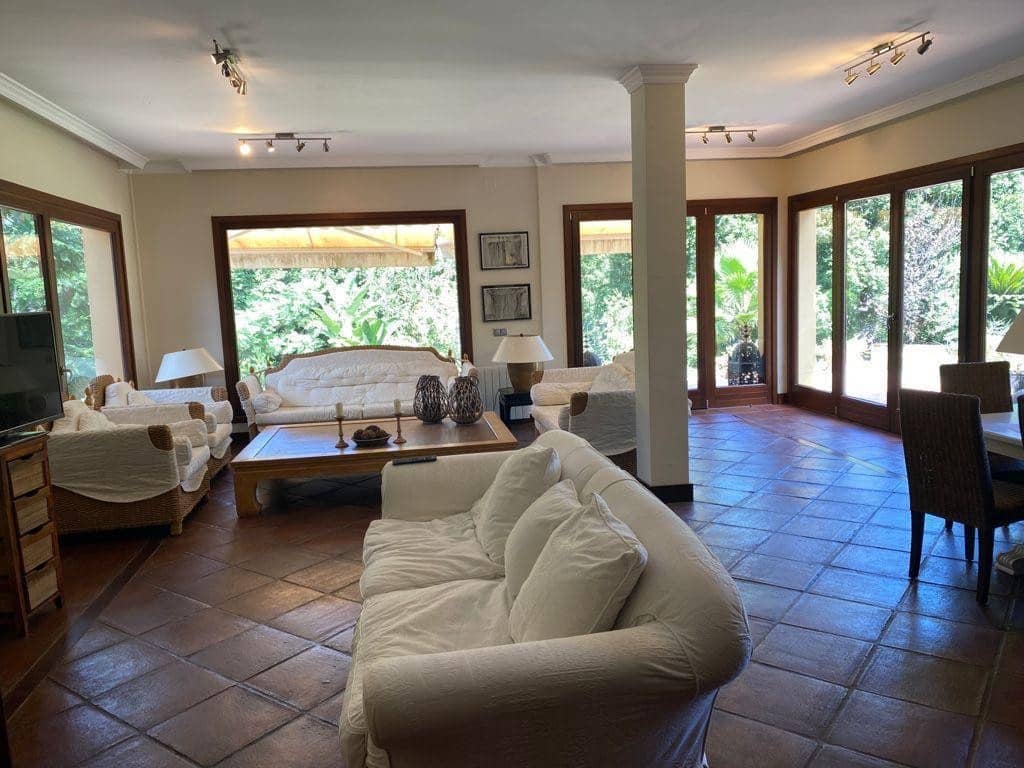 4 soveværelse Villa til salg i Sotogrande - € 1.802.000 (Ref: 8864622)